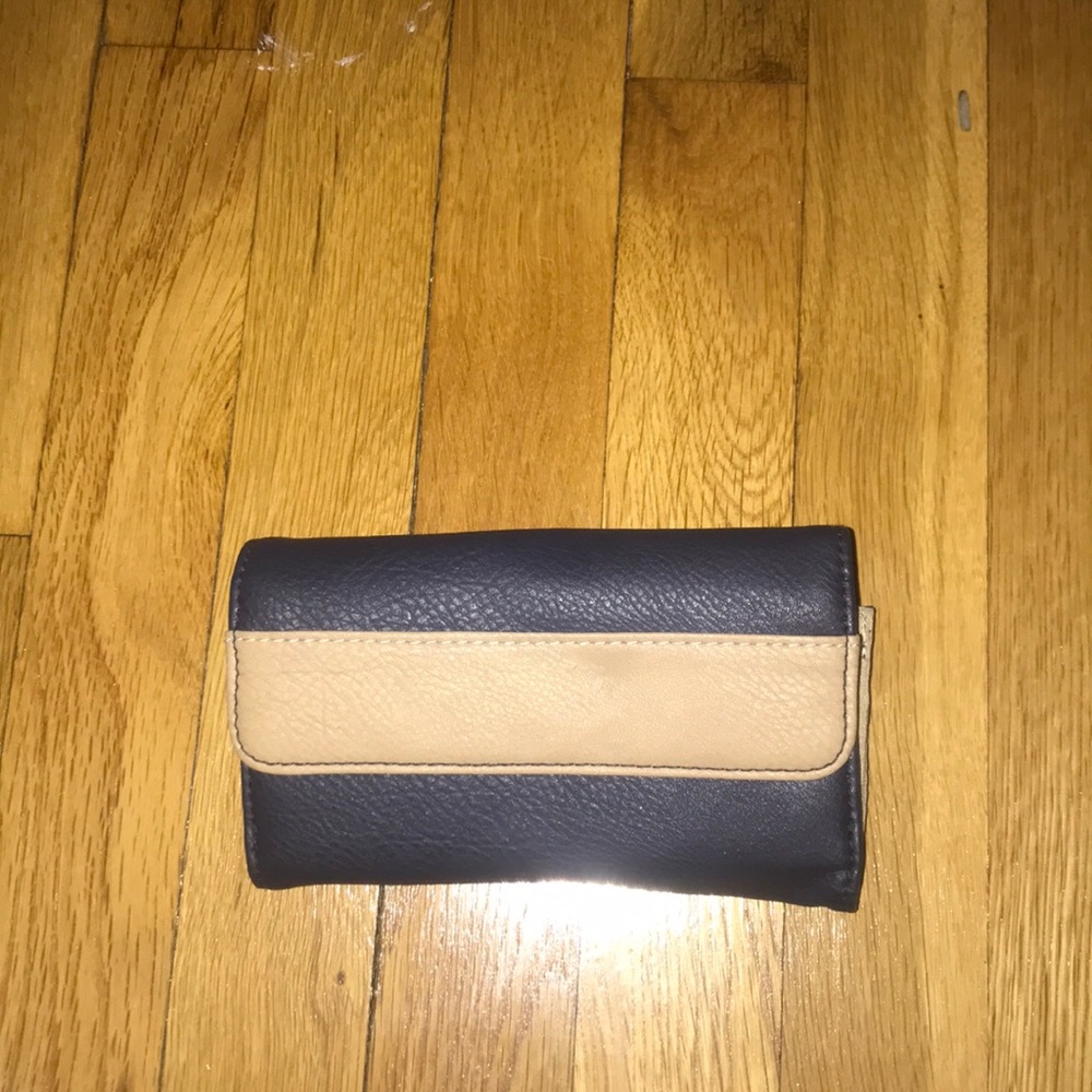 Wallet - Picture 2 of 3